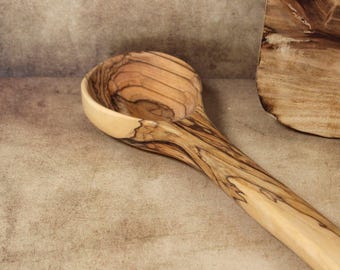 Cucharón de madera de olivo hecho a mano: Cuchara para servir de Jerusalem Kitchen
