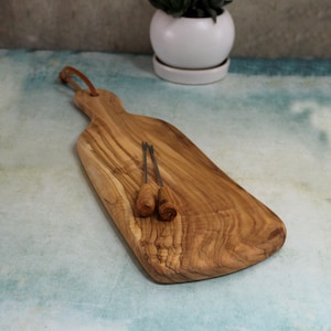 Small Handmade Olive Wood Cheese Platter, Cheese Serving Board with handle, Rustic Chopping board, Serving Platter, Wooden Platter for Home