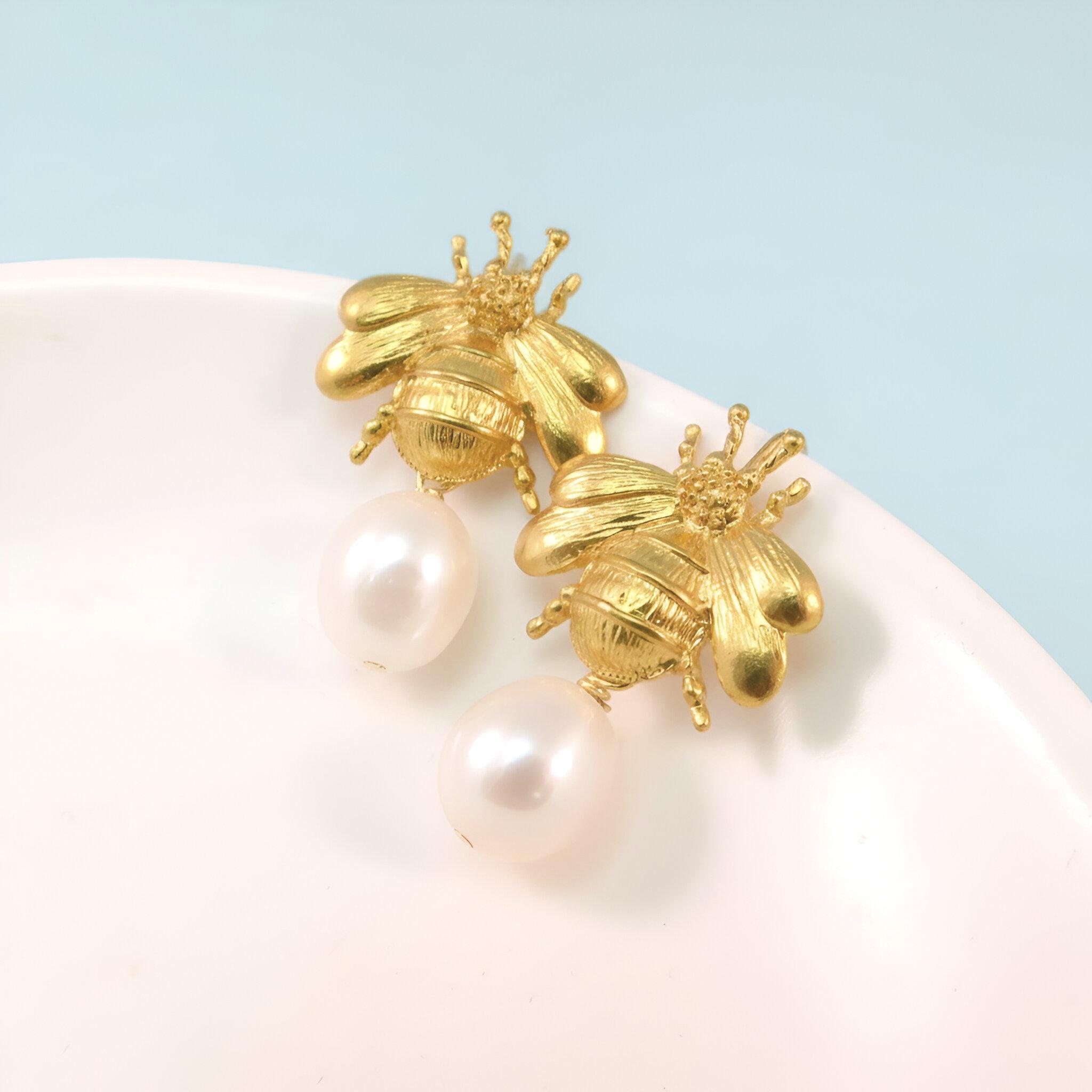 Freshwater Pearl and Gold Bumble Bee Drop Earrings, Honeybee  display picture 1