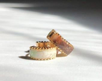 Wendbare Clay Creolen: 14K Vergoldete Huggies