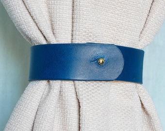 Handmade Leder Raffhalter Gardinenhalter | Vegetabil Gegerbt | 20-30cm Größe | Ohne Bohren | Vorhanghalter Lederband