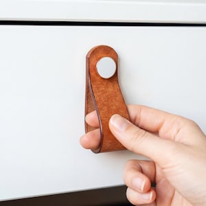 Handmade Leather Handles | Drawer Pulls & Cabinet Knobs | For IKEA Pax Kallax Hemnes | Vegetable Tanned Leather | Made in Germany