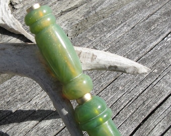 Jade Dreams Twist Pen With Satin Gold Components