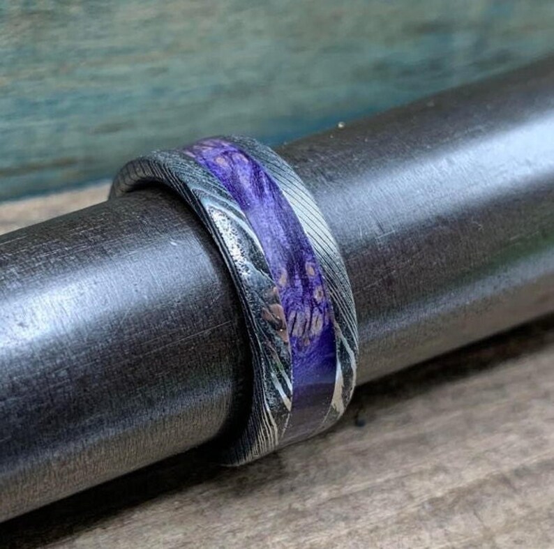 Purple Wedding Band, Stainless Steel Damascus Ring with Box Elder Inlay image 6