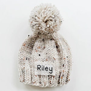 Monogrammed Newborn Beanie with Pom Pom, Baby Hat with Name, hand knit embroidered boy girl photography prop