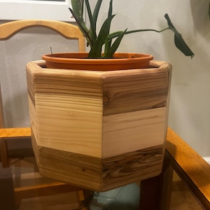 Cedar planter