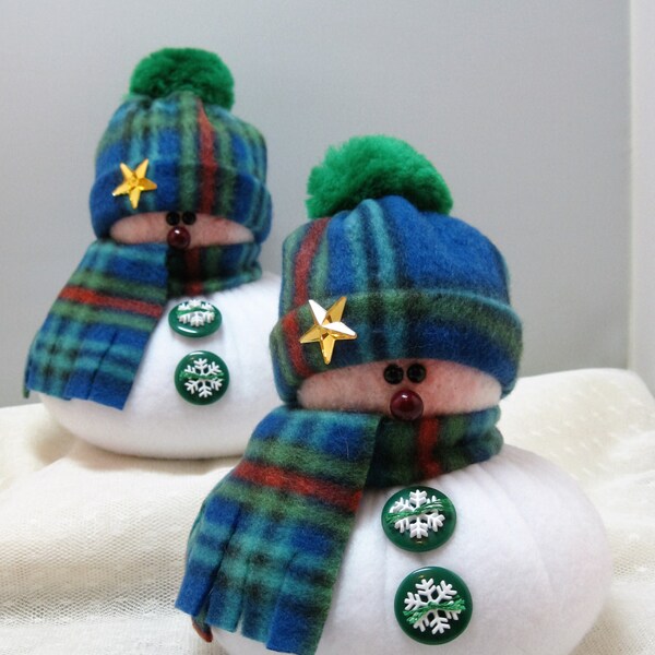 Set of 2 SNOWMEN DECORATION, Snowman Ornament, Christmas Decoration, Christmas Ornament, Fleece Snowman, Stuffed Snowman