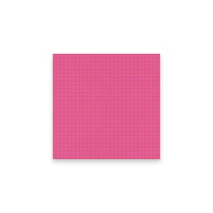 Könnte beinhalten: Ein quadratischer, pinkfarbener Haftnotizblock mit einem Gittermuster in einem dunkleren Rosaton. Die Gitterlinien sind gleichmäßig angeordnet und erzeugen ein sauberes und übersichtliches Erscheinungsbild. Der Block befindet sich vor einem weißen Hintergrund.