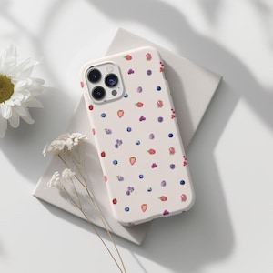 Coque de portable collage baies d'été, fruits délicats, esthétique minimaliste, iPhone 16 15 14 13 12 11 Pro Max 8 Plus X, Samsung Galaxy S23 S22 Ultra