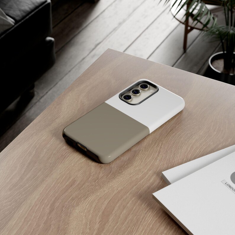 Minimalist horizontal two-tone glossy phone case cover for iPhone X XR 11 12 13 14 15 16 17 Pro Max Galaxy S26 S25 S24 S23 S22 Google Pixel image 8