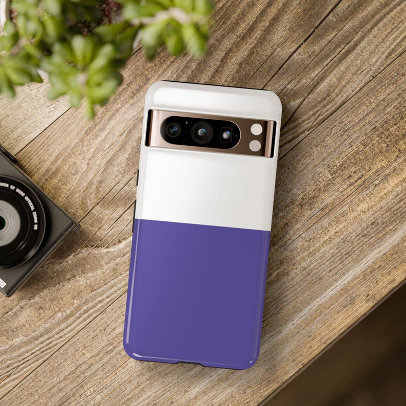 Minimalist horizontal two-tone glossy phone case cover for iPhone X XR 11 12 13 14 15 16 17 Pro Max Galaxy S26 S25 S24 S23 S22 Google Pixel image 9