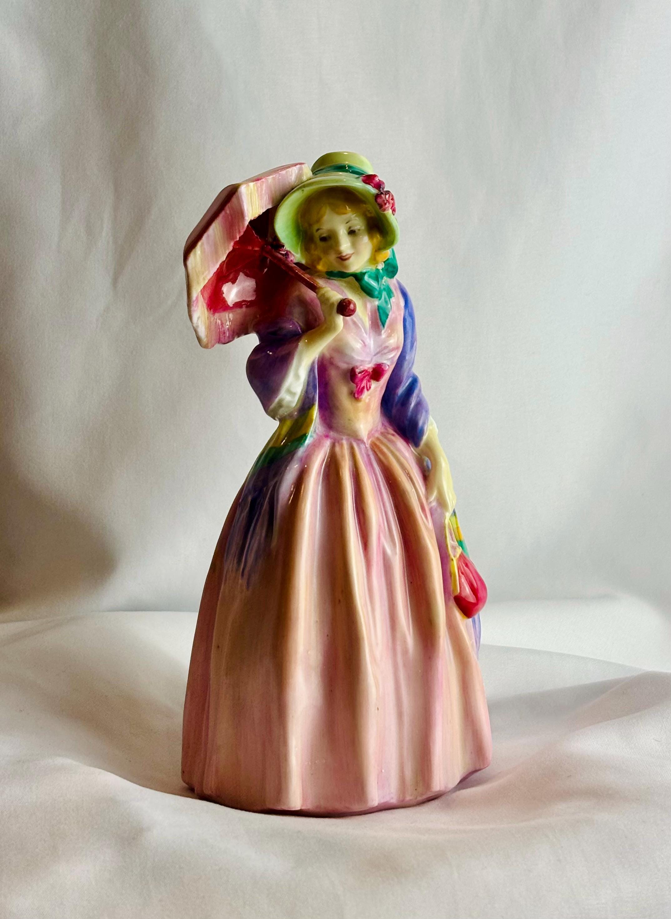 Miss Demure HN1402 陶器人形 ROYAL DOULTON FIGURINE MISS DEMURE HN