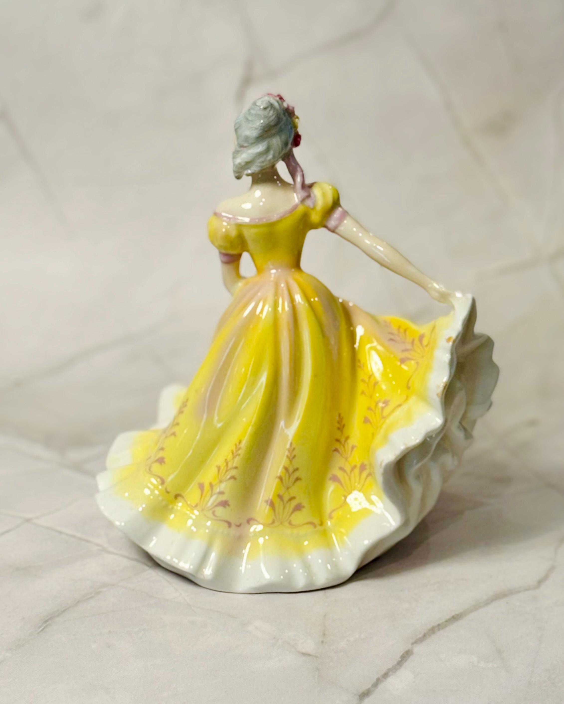 Royal Doulton Figurine, Ninette,hn 2379, 8,25H, England. - Etsy
