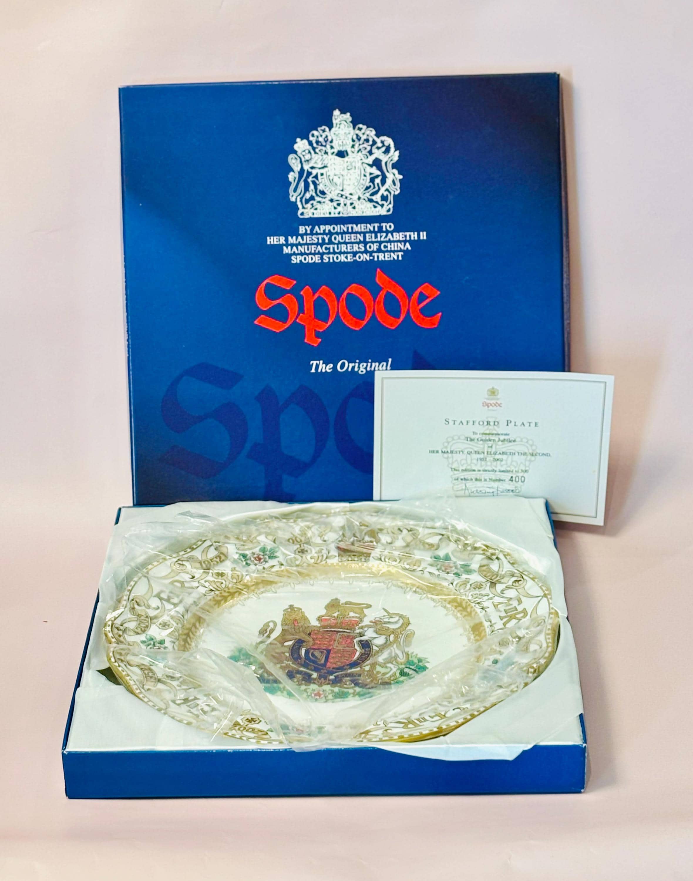 SPODE エリザベス女王 記念プレート　1952-2002 Spode Stafford Plate to Commemorate the Golden Jubilee of Her
