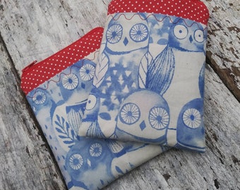 Patchwork owls zipper pouch.  Small change purse. Blue owls and red polka dots notions bag.