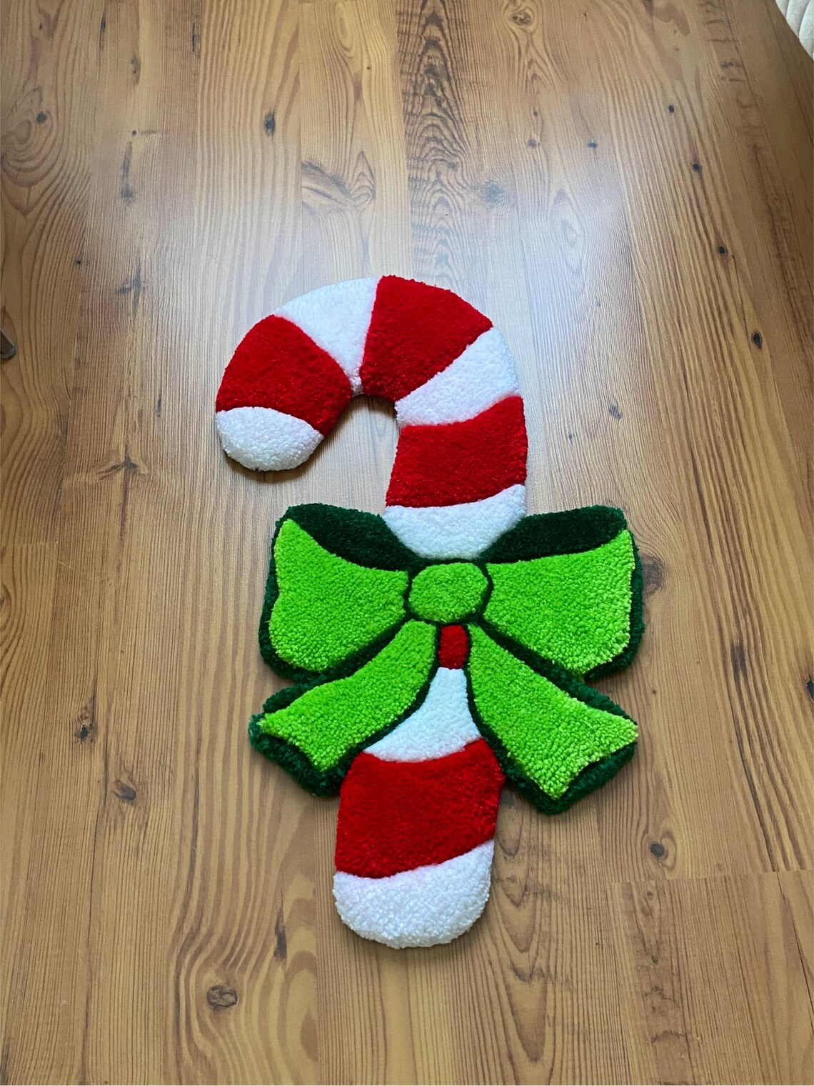 Handmade Tufted Candy Cane Rug, Cute Kawaii Xmas Rug With Green Bow ...