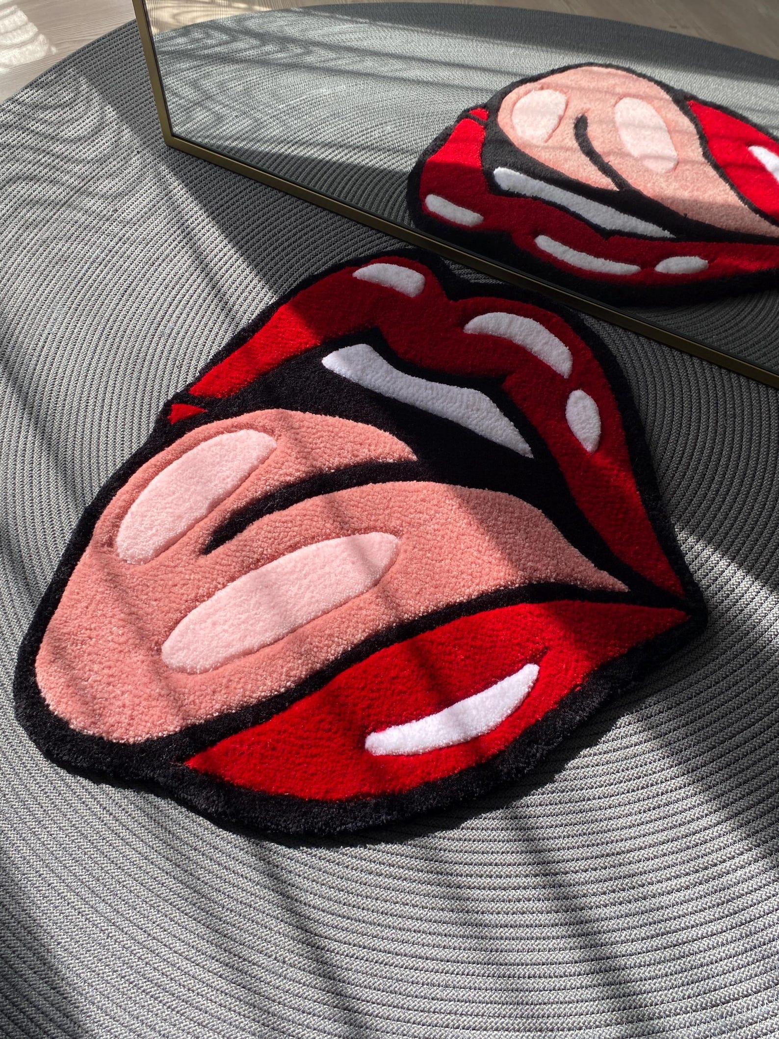 Handmade Sassy Lips Tufted Rug Funky Pop Art Tongue Out Floor Mat Bold ...