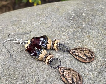 Faithful & True, Horse Earrings, Handmade Artisan Lampwork bead, beaded earrings