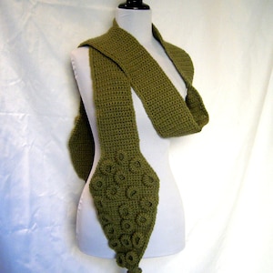 PATTERN Tentacle Scarf image 2