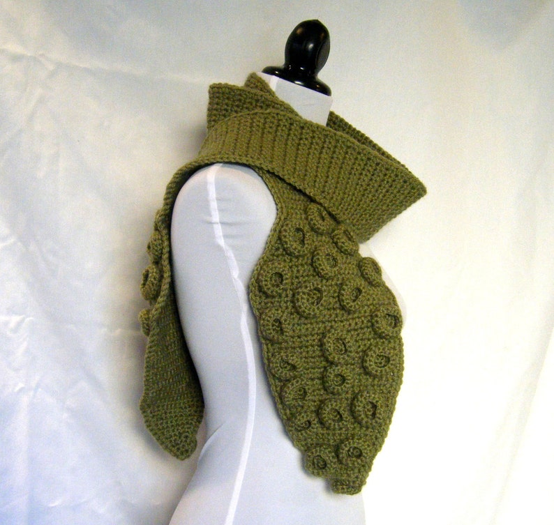 PATTERN Tentacle Scarf image 4