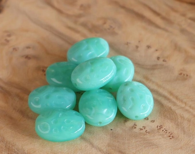 8 Czech Oval Beads  16mm Czech Glass Beads Milky Peridot - 12 - 7