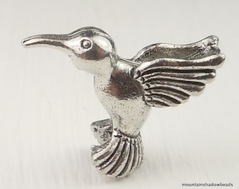 Hummingbird Charm - Antique Silver - 15mm Pewter (BX 10 - 22)