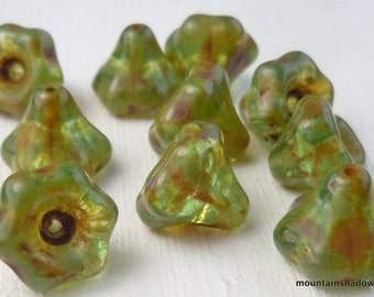 10 Czech Glass Bell Flower Beads 12mm Lime Green Picasso (BX 9 - 27)