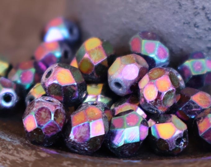 Czech Glass Bead 6mm Faceted Round Bead - Purple Iris - 25