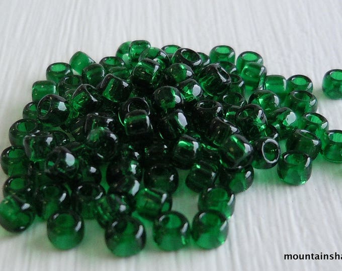 8/0 Toho Japanese Seed Beads - Emerald