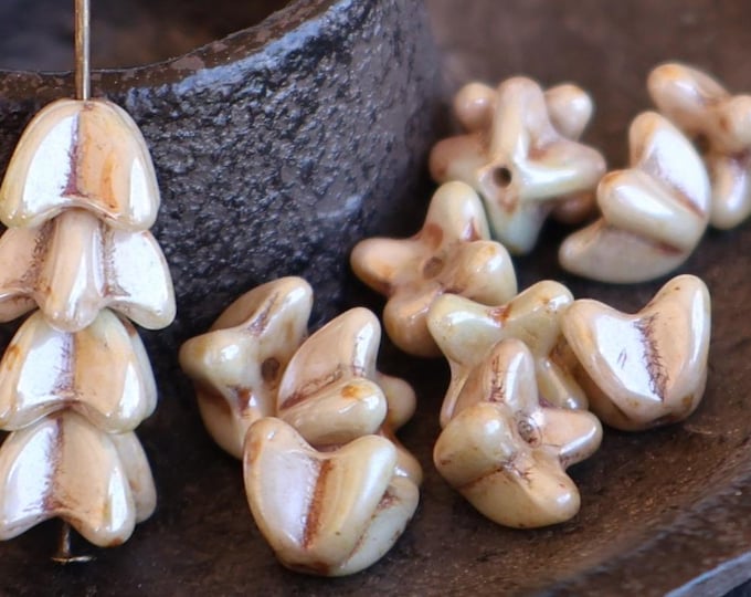 25 Czech Glass Beads - 9mm Antique Green Picasso Flower Bead