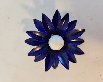 Costume Jewelry Purple Flower Pin or Brooch