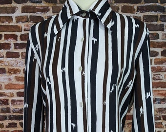 Vintage jaren 70 shirt zwart bruin gestreept gebreid - blouse met lange mouwen en knopen aan de voorkant - maat Medium Large