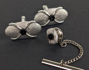 Vintage Mid Century Cufflinks Set - Silver Tone Ovals with Black Stones - Swank Men's Jewelry Set