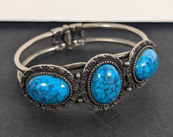 Vintage 70's 80's Bracelet - Silver Tone Metal and Turquoise Blue Stones - Clamper Bracelet