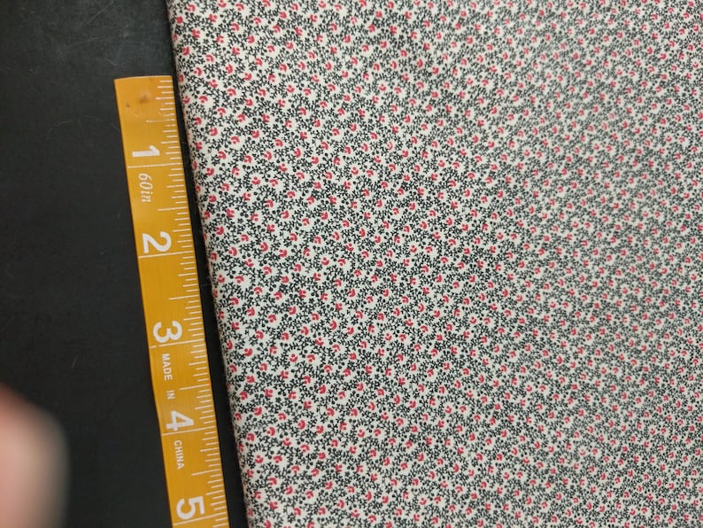 Vintage Quilt Cotton Fabric Small Print 2 Yards Sewing Material
