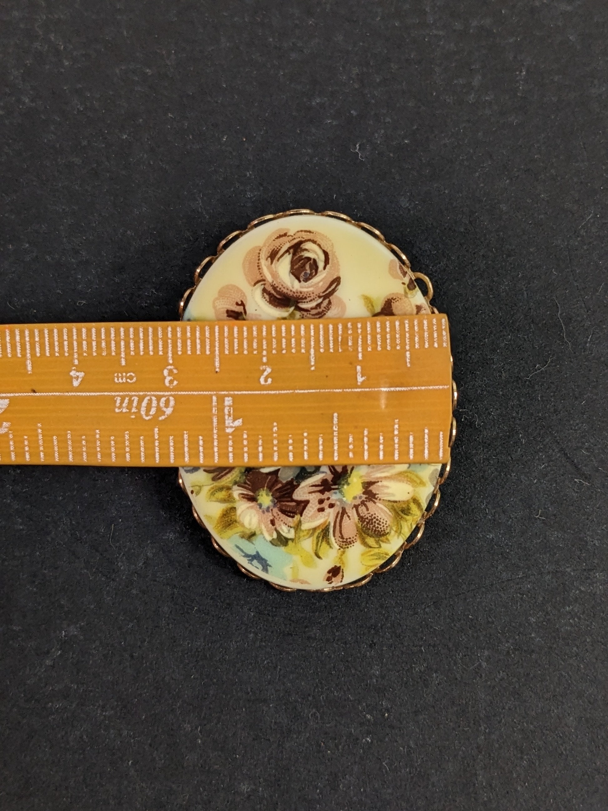 Spilla Ovale A Forma Di Margherita - Vintage - Placcatura Argento - Pietre Acriliche - Per Cocktail, Festa Della Mamma, Abiti Casual