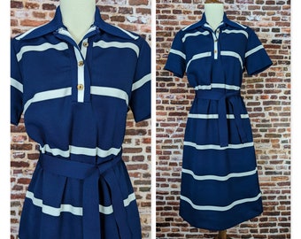 Vintage 70's Shift Dress - Blue and White Knit Striped Short Sleeve Dress - Size Medium