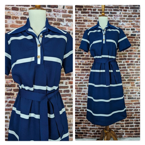 Vintage 70's Shift Dress - Blue and White Knit Striped Short Sleeve Dress - Size Medium