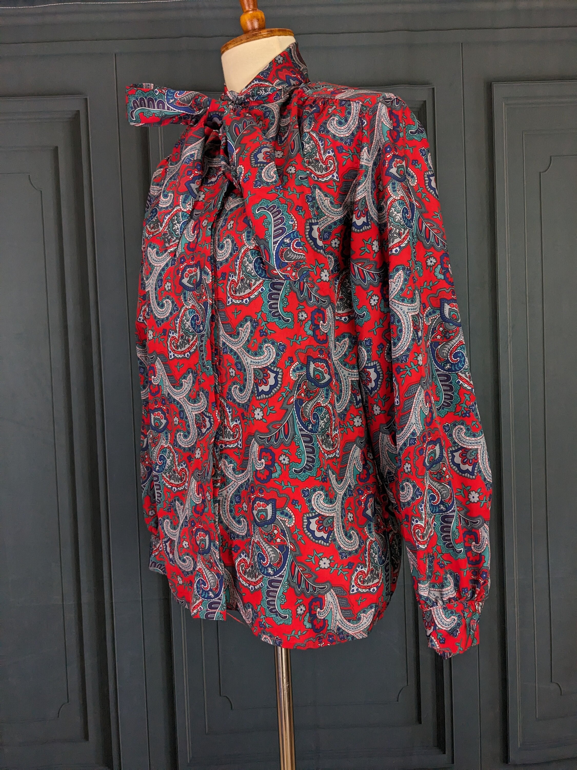 Hermès Silk Paisley Print Button-Up Top - Red Tops, Clothing