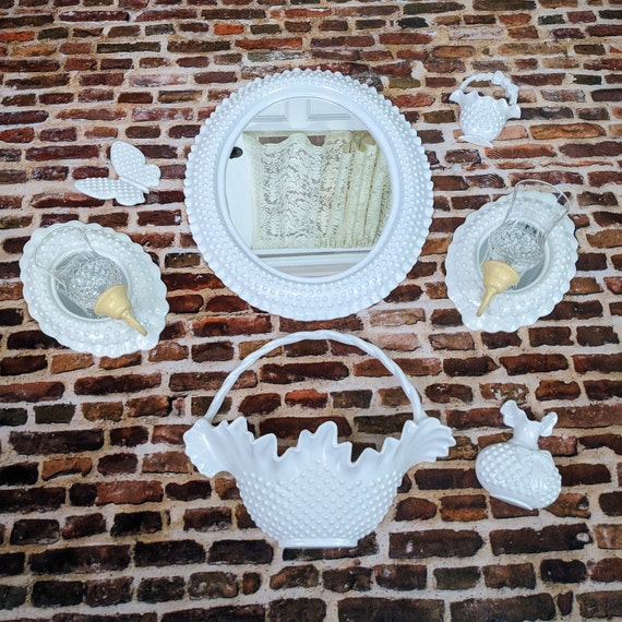 スケールモデル 新作 1980's Burwood Vintage Bathroom White - Set Decor Wall アンティーク雑貨