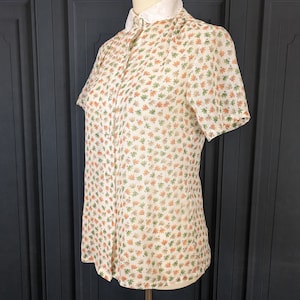 Vintage 70&#39;s Blouse - Thin Sheer Fabric with Peter Pan Lace Collar - Size Small