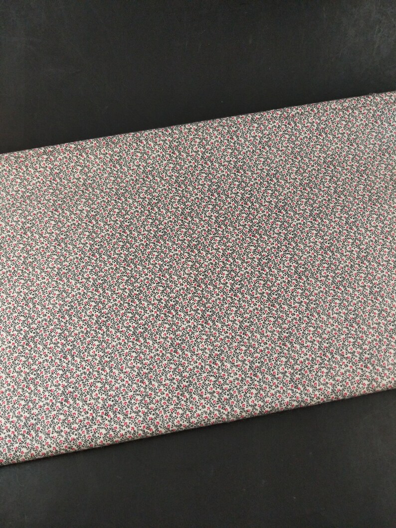 Vintage Quilt Cotton Fabric Small Print 2 Yards Sewing Material