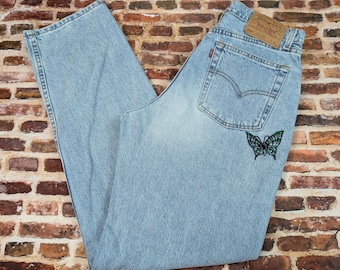 Vintage Levi's Jeans with Butterfly Patch - 560 Faded Y2k Women's Jeans - 30.5 x 32 Long