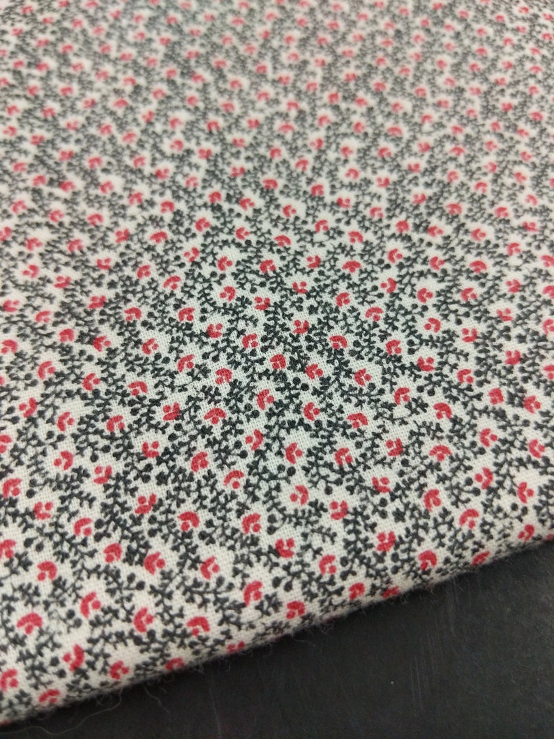 Vintage Quilt Cotton Fabric Small Print 2 Yards Sewing Material