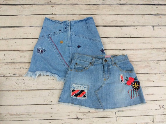 Vintage Denim Skirts 90's 00's Girls Size 8 Embro… - image 1