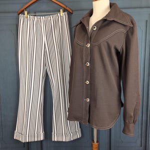 Vintage 70&#39;s Women&#39;s Leisure Suit - Brown Knit Jacket and Striped Flared Leg Pant Suit - Size Medium Large