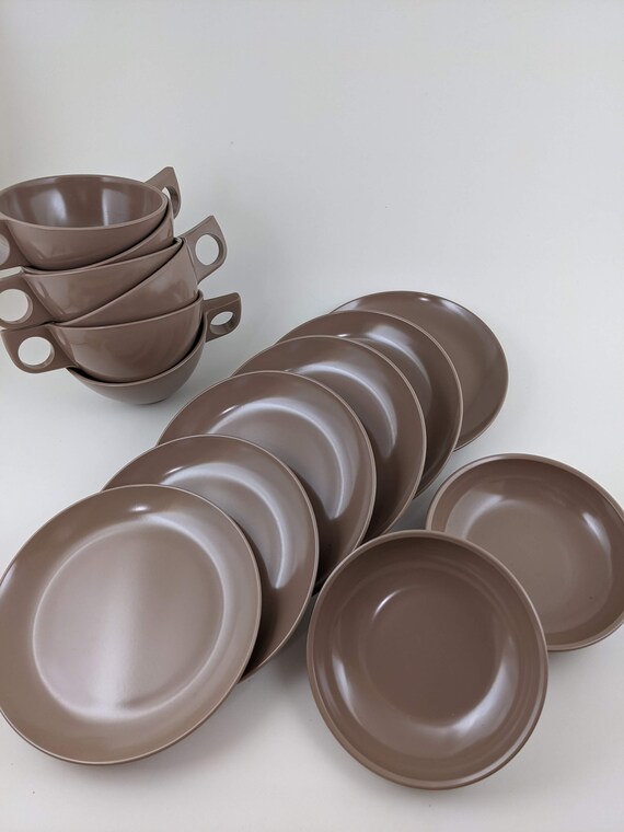 Vintage Melmac Brand Melamine Dish Set - Brown Melmac - Mugs