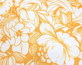 Tela de punto elástica vintage de los años 70 para costura, 1 yarda de largo y 60 pulgadas de ancho, con estampado floral de flores grandes en dorado, amarillo y blanco.