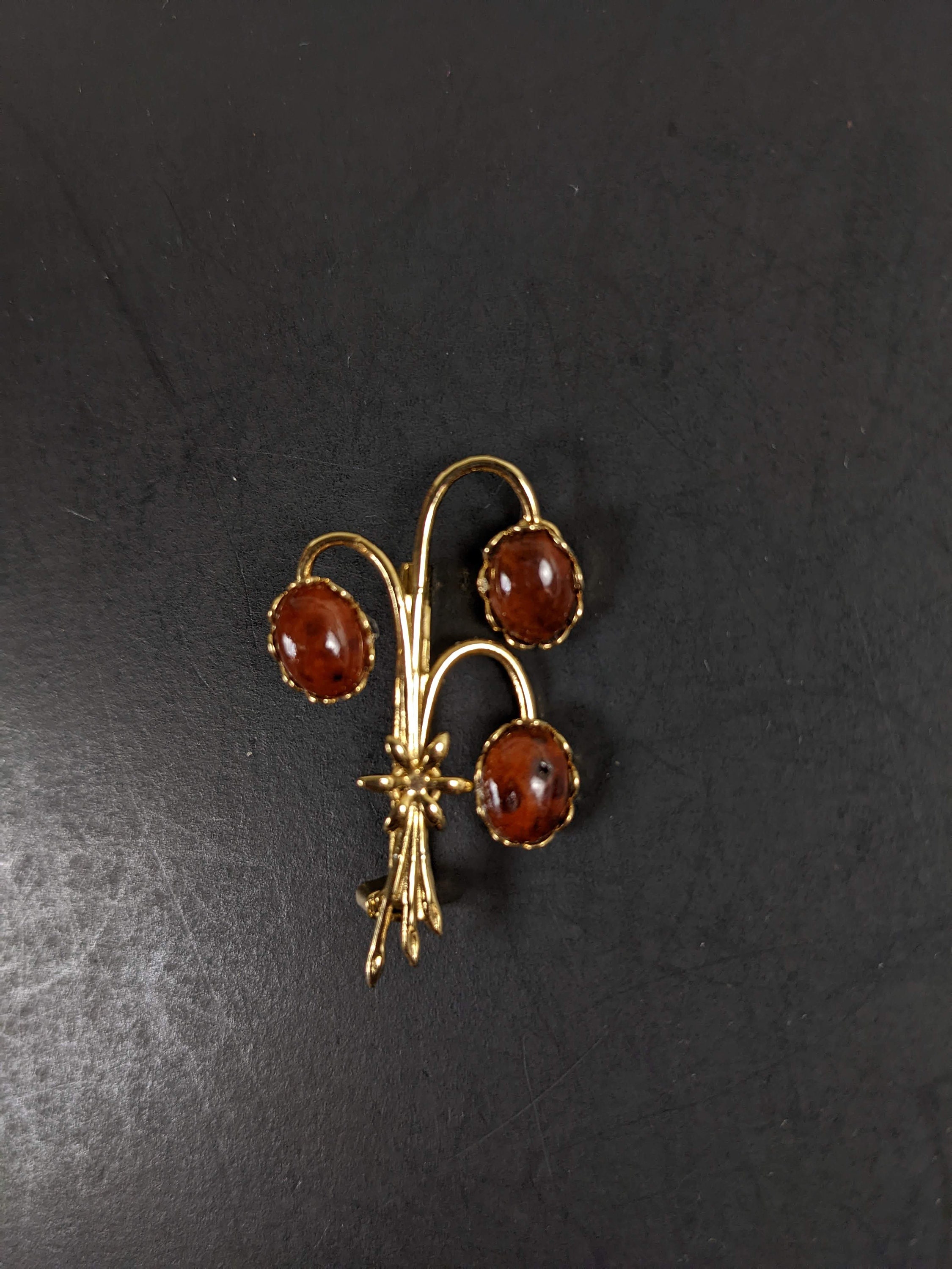 Broche Rétro Signée Avec Cabochon Couleur Pastel Doré - Modèle 3274 - Occasion