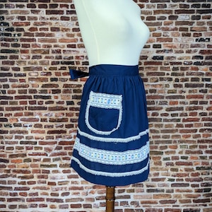 Vintage 50&#39;s 50&#39;s Half Apron with Pockets - Thin Blue Cotton with Ruffles and Lace - Ladies Half Apron